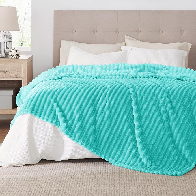Bedsure GentleSoft Blue California King Size - Image 2