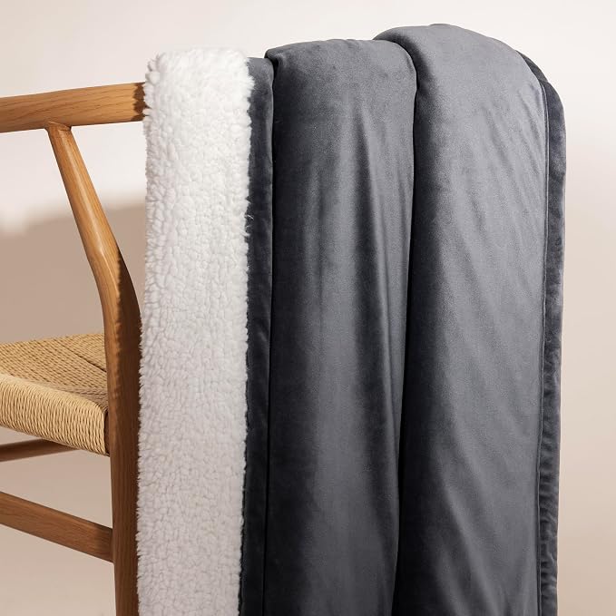 UGG Bliss Throw Blanket Plush Soft Fleece Fluffy Blankets - Image 5