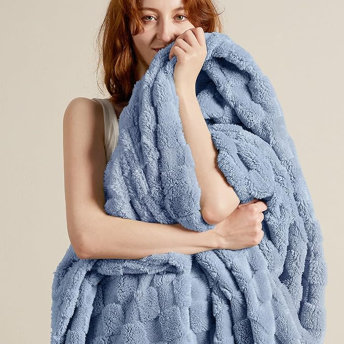 Bedsure GentleSoft Ashley Blue Throw Blanket by BEDSURE