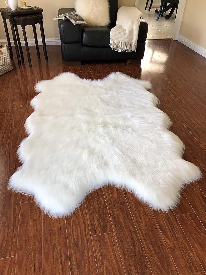 Free Shape Luxury Soft Fluffy Shag Area Rug Single Quarto 4 Pelts 4'x6' by LAMBZYRUGS