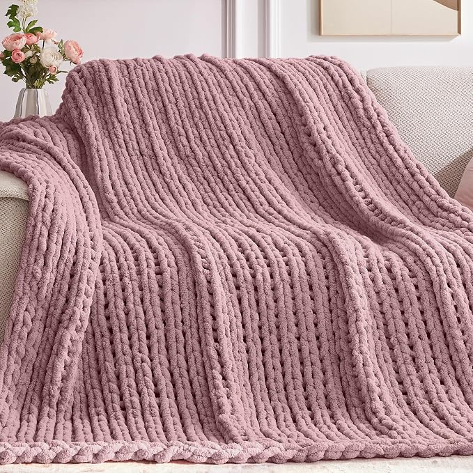 Negwoo Chunky Knit Throw Blanket, Handmade Muted Pink Crochet Big Thick Blanket - Image 2