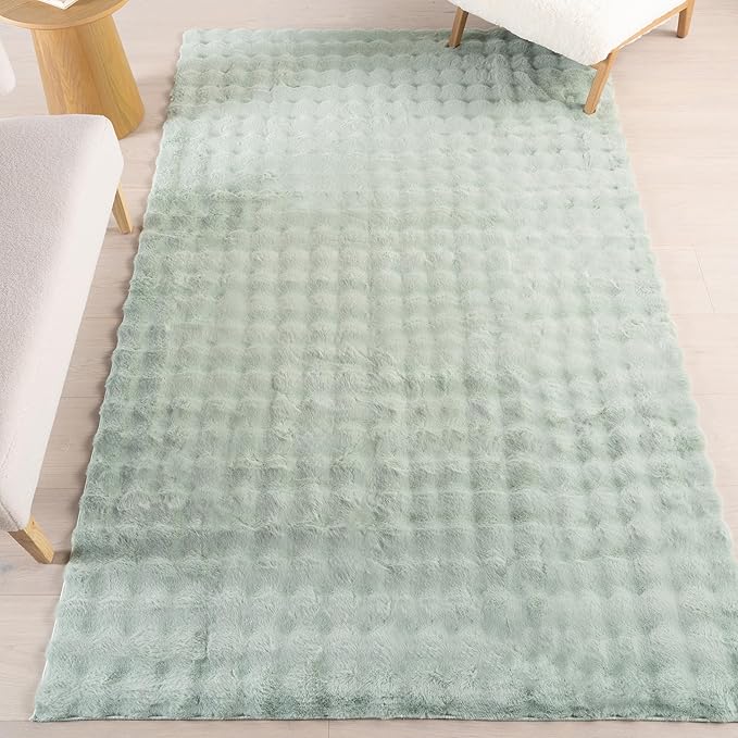 Nuloom Jeni Green, Solid Faux Rabbit, Fluffy and Cozy, High Traffic, Stain by nuLOOM