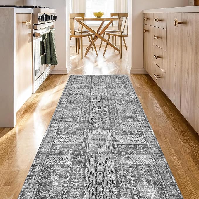 YARNSCAPE Vintage 2'6'' x 8' Washable Area Rug - Image 2