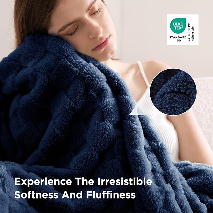 Bedsure GentleSoft Blankets Queen Size - Image 4