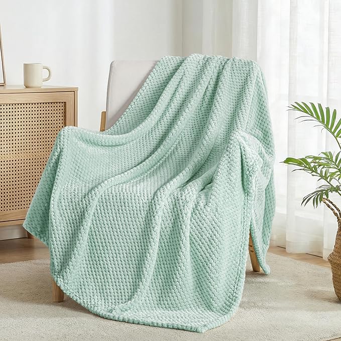 Exclusivo Mezcla Fleece Throw Blanket Extra Large, Super Soft and Warm Blankets by ExclusivoMezcla