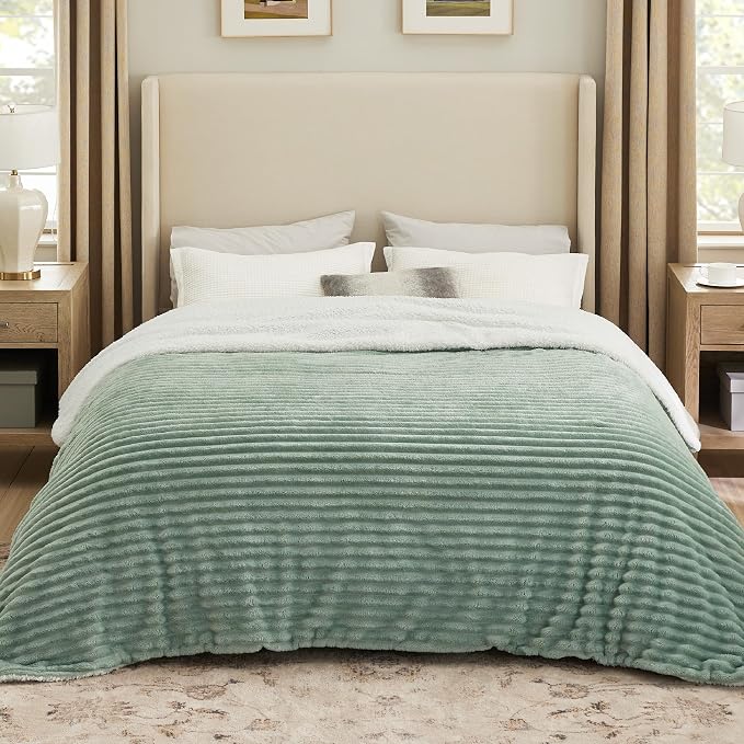Bedsure Sherpa Blanket King Size by BEDSURE