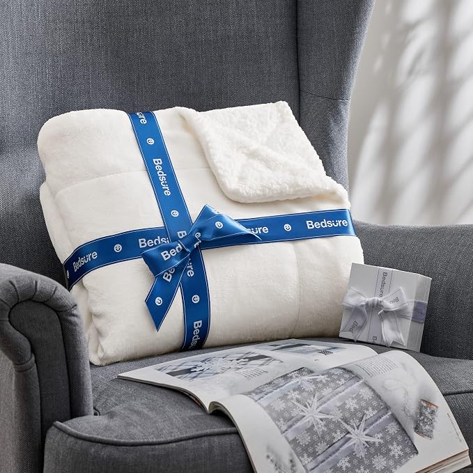 Bedsure GentleSoft Sherpa Fleece Throw Blanket - Image 8