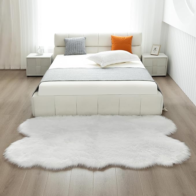 Fluffy Faux Fur Rug White Sheepskin Area Rug, 4x6 Ft Ultra Soft Shaggy Plush Rug - Image 3