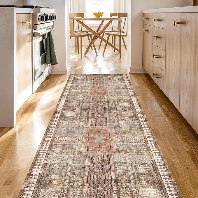 YARNSCAPE Vintage 2'6'' x 8' Washable Area Rug - Image 2