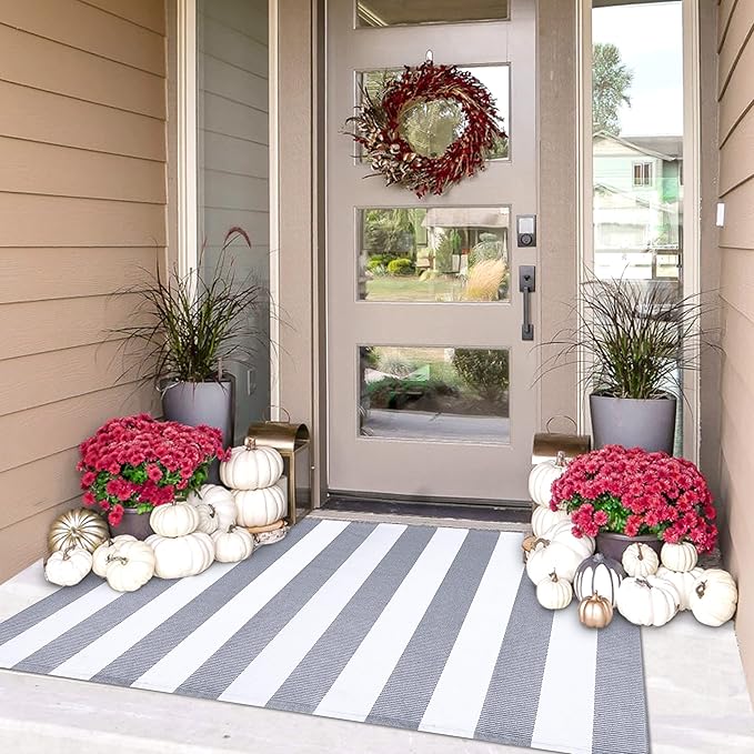IOHOUZE Grey White Striped Rug -3X5 Front Door Mats Outdoor, Washable Rug by iOhouze