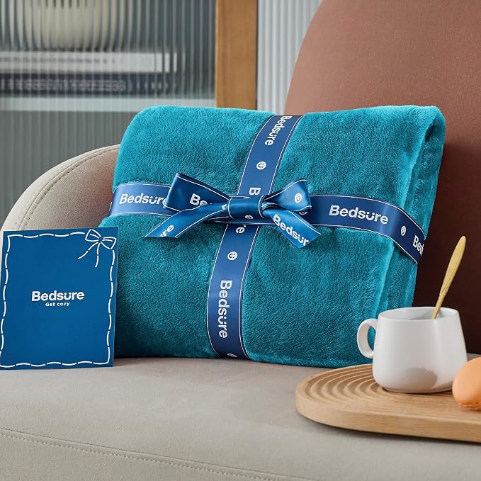 Bedsure GentleSoft Fleece Blankets King Size Teal - Image 7