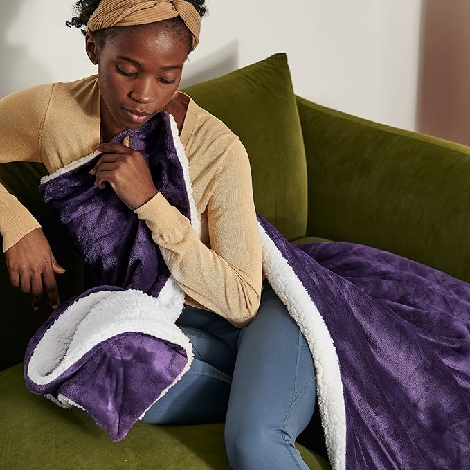 Bedsure GentleSoft Sherpa Fleece Throw Blanket - Image 5