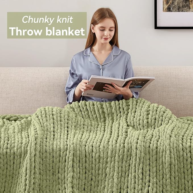 Negwoo Chunky Knit Throw Blanket, Handmade Light Green Crochet Big Thick Blanket - Image 7