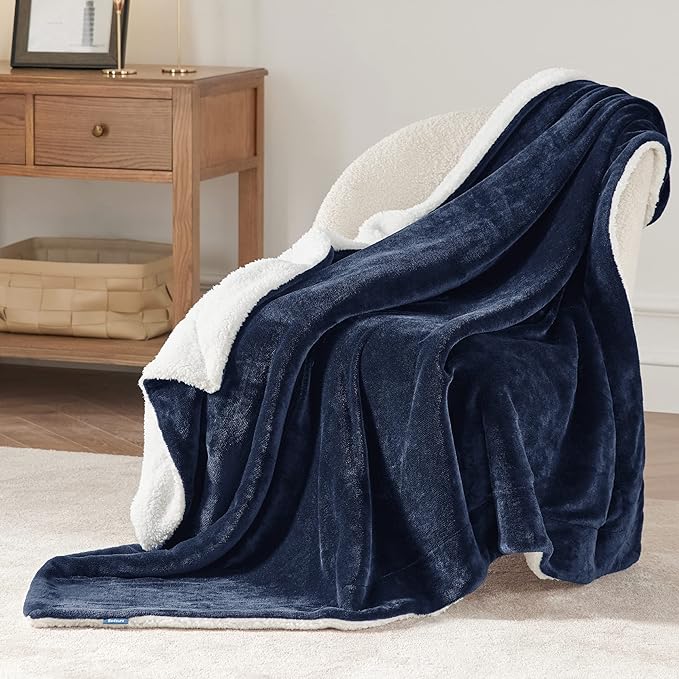 Bedsure GentleSoft Sherpa Fleece Twin Size Blanket - Image 3