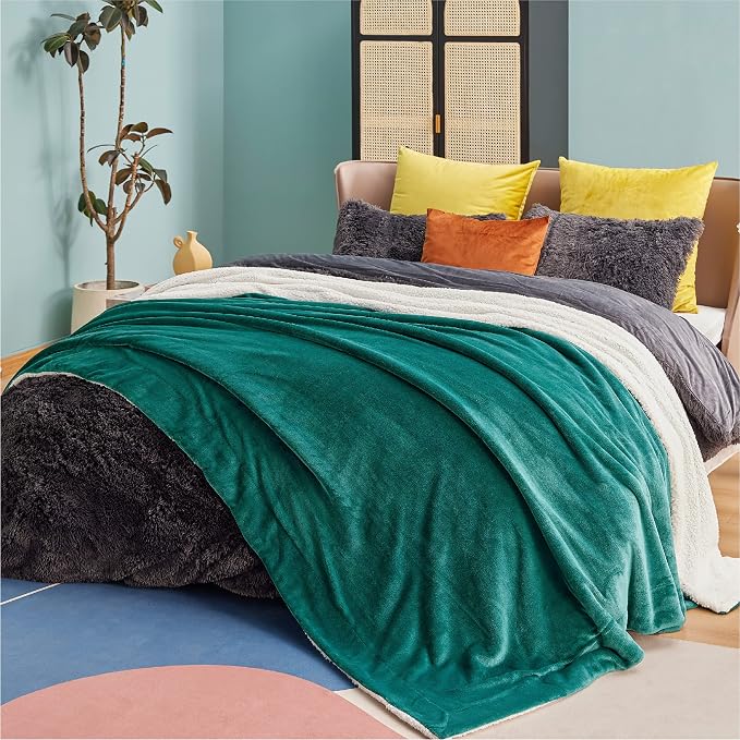 Bedsure GentleSoft Sherpa Fleece Blankets King Size - Image 3