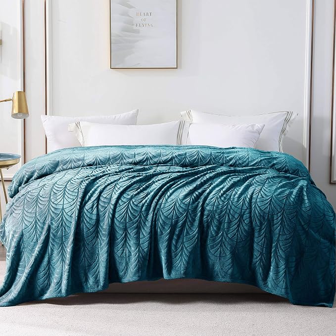 Whale Flotilla Flannel Fleece Twin Size Blanket - Image 8