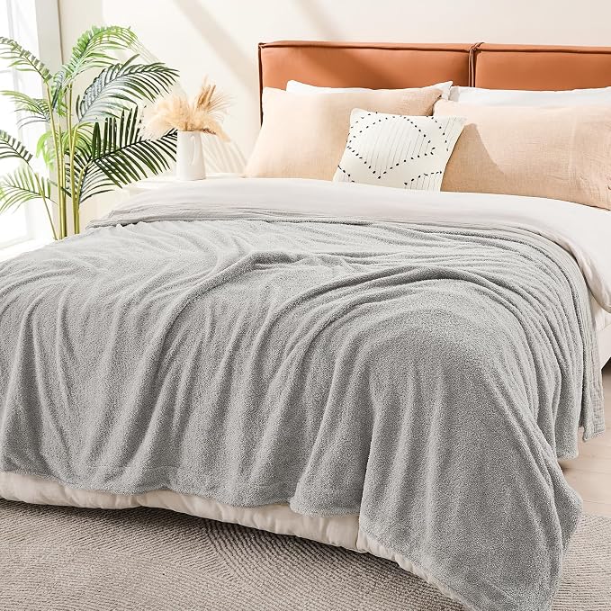 EMME Muslin and Fleece Queen Blanket Reversible - Image 6