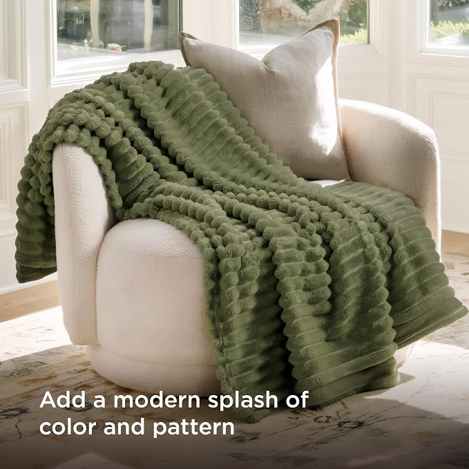 Bedsure GentleSoft Fleece Twin Blanket - Image 3