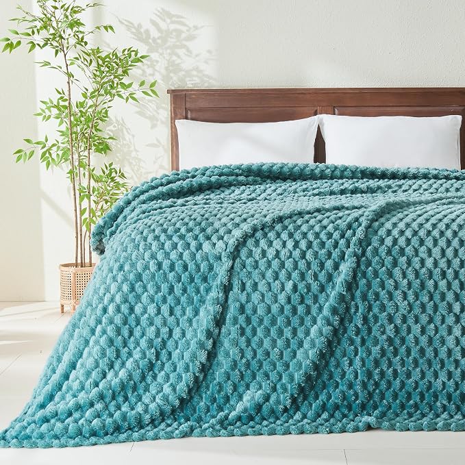 NEWCOSPLAY Super Soft King Blanket Light Teal Premium Silky Flannel Fleece 3D - Image 2