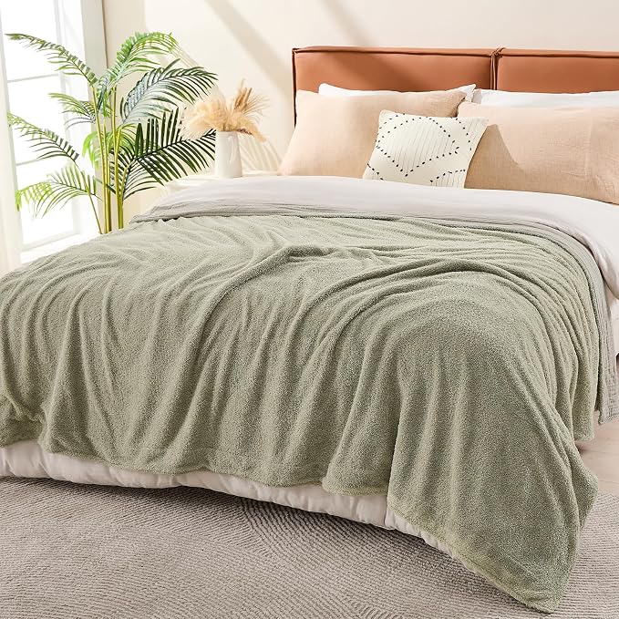 EMME Muslin and Fleece Queen Blanket Reversible - Image 7