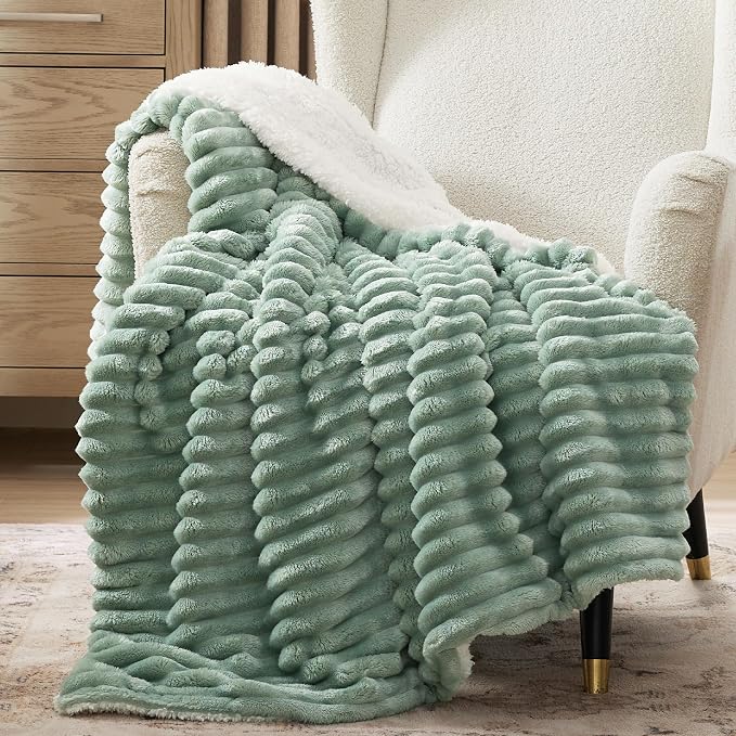 Bedsure Sherpa Throw Blanket for Couch by BEDSURE