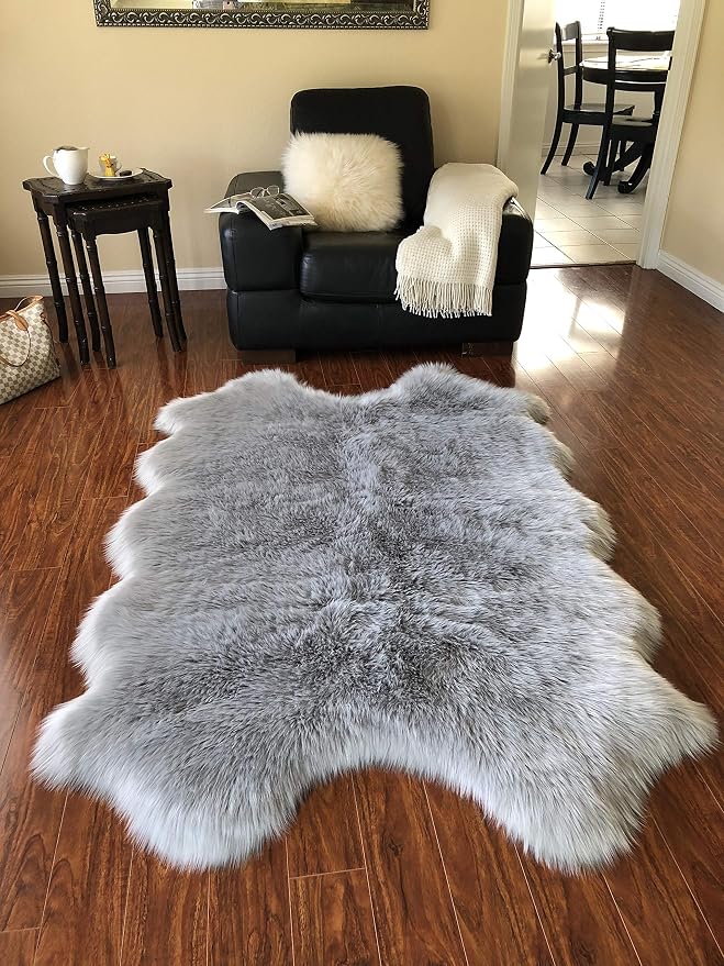 Free Shape Luxury Soft Fluffy Shag Area Rug Single Quarto 4 Pelts 4'x6' by LAMBZYRUGS