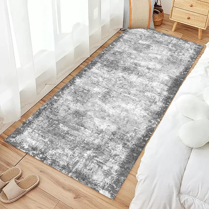 YARNSCAPE 2'6'' x 8' Washable Area Rug - Image 2
