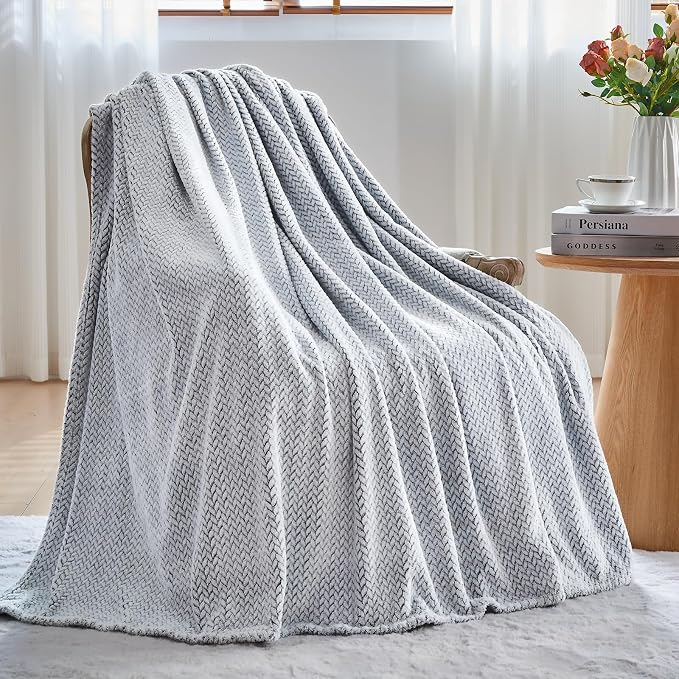 NEWCOSPLAY Super Soft Throw Blanket Frosty Dark Grey Premium Silky Flannel - Image 3