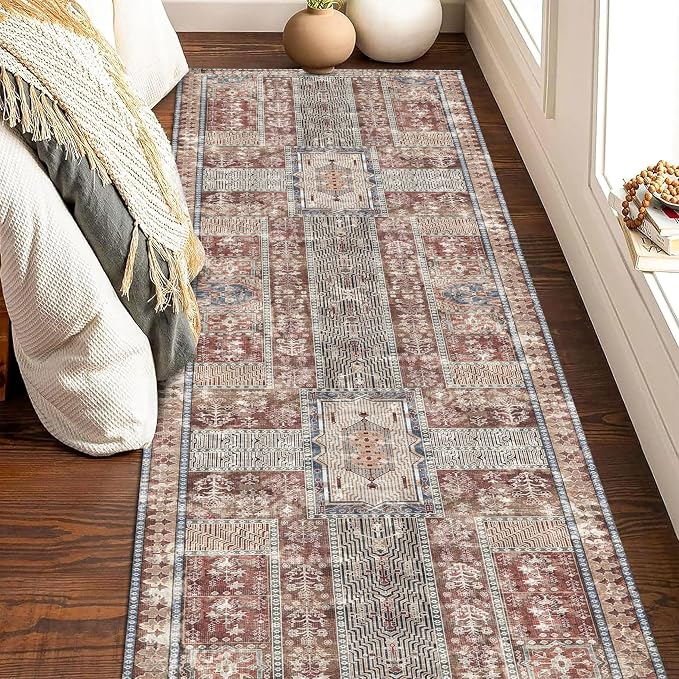 YARNSCAPE Vintage 2'6'' x 8' Washable Area Rug - Image 3